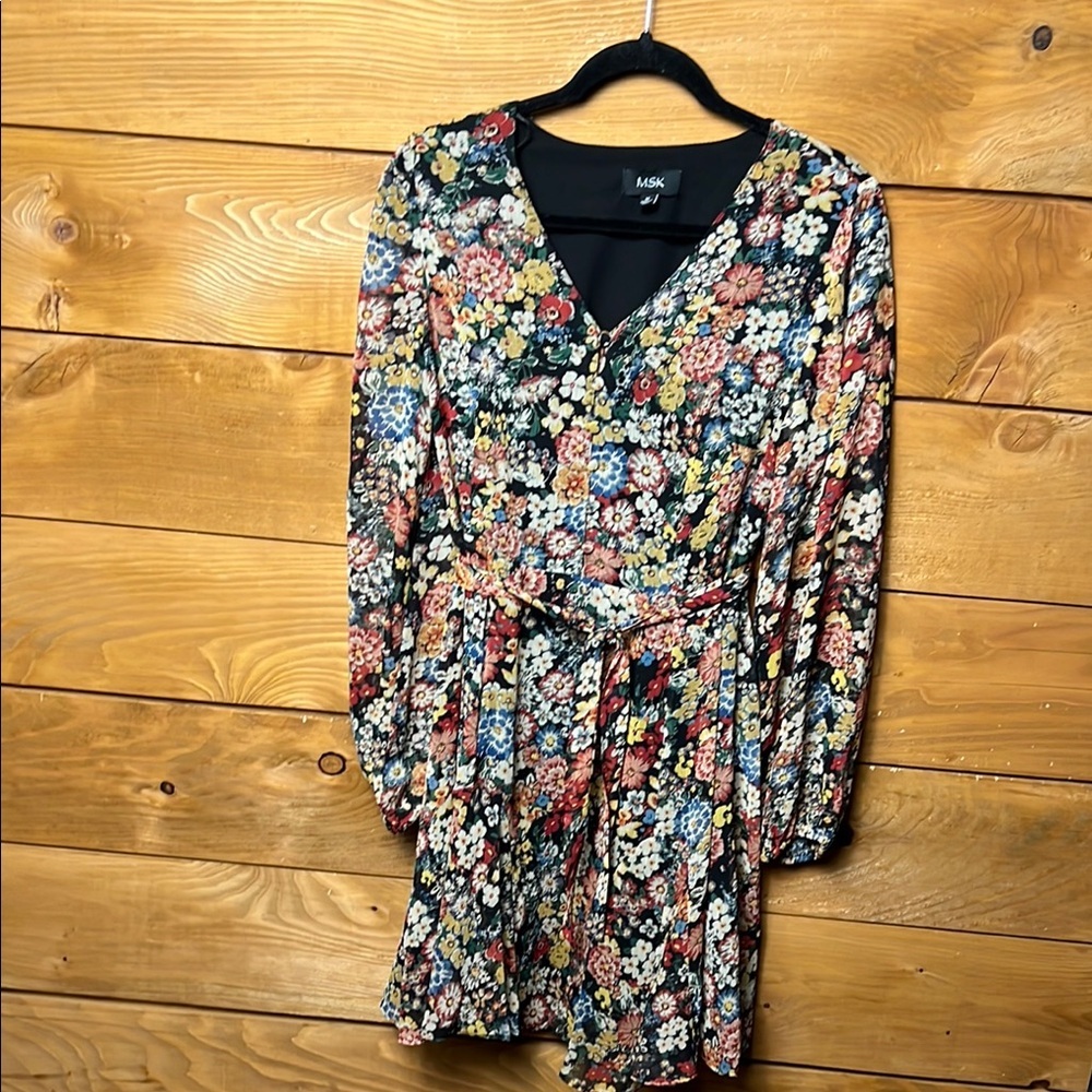 MSK Women’s Dress V-Neck Button down Floral Long Sleeve Pleated bottom casual Md